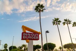 Politie zoekt koortsachtig naar motief achter gruwelijk bloedbad bij In-N-Out Burger