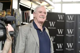 John Cleese trekt fel van leer tegen massa-immigratie: "Ik ben geen racist, maar een culturalist!"
