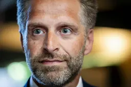 Corona-doofpot van Hugo de Jonge ontploft: VWS kocht voor 7 ton eigen 'narratief' en verklaarde Rekenkamer en Kamer de oorlog