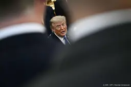 Trump: aanval op Iran duurt niet te lang, we slaan zo weer toe