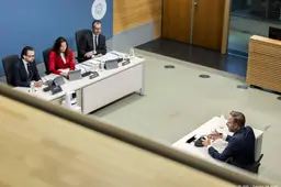 De Jonge: bestrijden virus belangrijker dan impact maatregelen