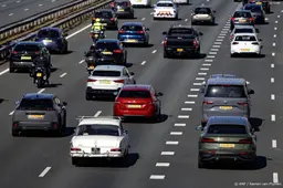 Wegverkeer stootte vorig jaar iets minder CO2 uit