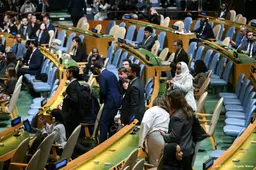 Tientallen diplomaten lopen weg bij start speech Netanyahu bij VN