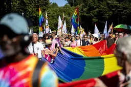 Kabinet wil 20 extra Regenboogsteden voor veiligheid lhbti'ers