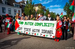 Pro-Palestijnse demonstratiemars door binnenstad van Leiden