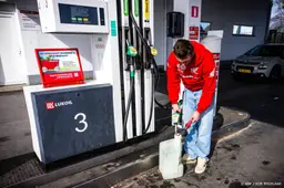 DNB ziet 20 procent meer tankbeurten over de grens