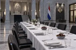 Stoffer trekt een streep: stop overheidsiftars met belastinggeld
