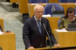 Ralf Dekker zet Jetten klem over onderwijsravage