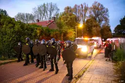 Politie houdt 17 krakers aan bij ontruimingsactie in Arnhem