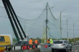 Oekraïne plaatst netten op bruggen tegen droneaanvallen