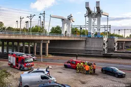 Staatssecretaris na brandstichting: handen af van het spoor