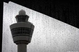 KLM schrapt vrijdag en zaterdag klein aantal vluchten om wind