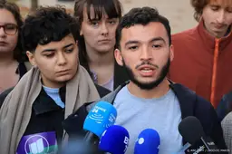 Franse scholieren roepen op tot protest na gesprek met Macron