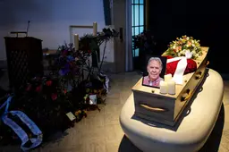 Maarten Spanjer in besloten kring begraven