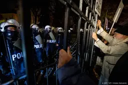 Veel demonstranten en oproerpolitie bij Constitutioneel Hof Polen