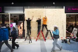 Nog meer winkels in Den Haag timmeren pui dicht