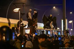 Jongerenprotesten monden uit in rellen in Duitsland
