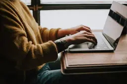 Wat beweegt Nederlandse consumenten ertoe een nieuw digitaal platform uit te proberen, terwijl ze al volop keuze hebben?