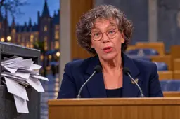 PostNL bedelt alweer om belastinggeld, en minister Herbert (CDA) moet nu eindelijk nee zeggen: geen cent voor steeds tragere post