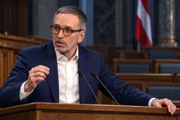 Monsterwinst voor Herbert Kickl: FPÖ stijgt naar 41 procent en eist vertrek van wankele coalitie