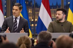 Jetten staat naast Zelensky en geeft Oekraïne nóg een half miljard aan wapens, bovenop de 1,2 miljard van Sjoerdsma diezelfde dag