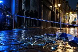 Uitgeprocedeerde Syriërs trekken spoor van steekpartijen en geweld door steden