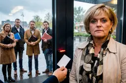 Karteldictatuur in Tholen: VVD-burgemeester Sijbers blokkeert toegangspasjes van álle drie de FVD-raadsleden na 'fatsoensmotie'