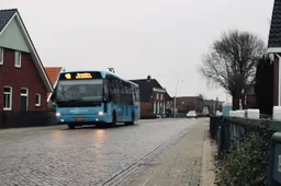 lijnbus op oude rijksweg jongerenraad