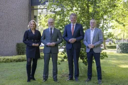 20260604 - Gemeente Staphorst - JacoHoeveFotografie - fractievoorzitters en formateur