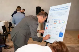 20260629 ondertekening wethouder Bos