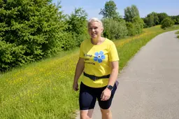 Rensje-Vos-wandelt-voor-training