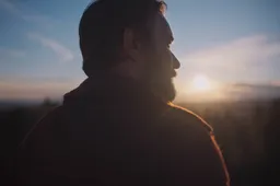 TRAIN_DREAMS_n_01_19_33_23