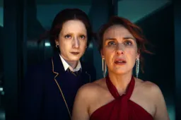 How_To_Get_To_Heaven_From_Belfast_n_S1_E2_00_16_32_07