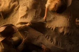 The_Dinosaurs_n_S1_E4_00_38_30_13