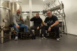 Roy van Brouwerij Vrijstad rijdt elke avond langs: 'Even de tanks een kusje geven'