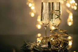Waarom wordt champagne geassocieerd met luxe?