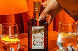 Cointreau Key Cities uitgebracht als gelimiteerde likeur naar 6 vliegvelden