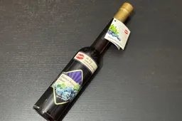 Blauwe Bessen Likeur van de Tút van Eastermar Review: lekker voor bij de koffie of over je ijs