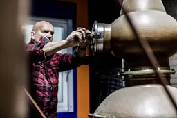 Erik Poutsma van Drumlin Distillery over rum: 'Wat is er nou mooier dan mensen blij mogen maken?'