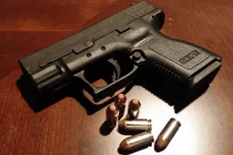 handgun 231699 1280