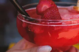 cocktail aardbeien drank