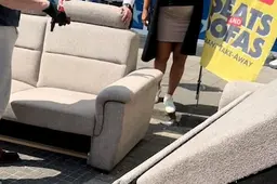 Seats and Sofas-soap ten einde voor Betty, mede dankzij tv-programma