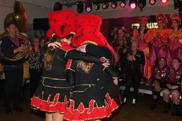 Zonder oud papier geen carnaval meer voor deze club: ‘Waar moeten we nu naartoe?’