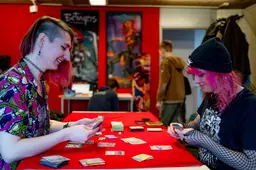 Pokémon Day in Leeuwarden: ‘Let op, dat is een kaart van 300 euro’