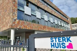 Seksueel uitgebuite meisjes gaan naar opvang, maar worden daar wéér verleid door medewerker