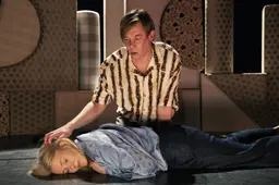 Liefde, schuld en schaamte komen samen in ‘De eeuwige jachtvelden’ van Mevrouw Ogterop | recensie ★★★★☆