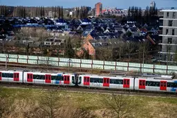Geluidsoverlast metro blijft issue: Capelle eist schermen zoals in Rotterdam