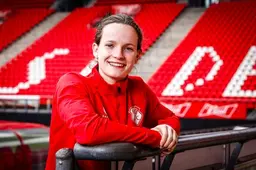 Helmondse Maxime Snellenberg zingt na PSV over de Utrechtse Dom: ‘Ik ben er ook trots op om hier te spelen’
