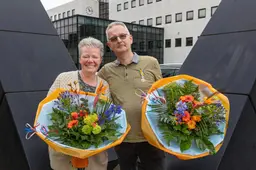 Lintjes voor pleegouders Pieter (57) en Annemarie (53) Smaling uit De Tike: ‘Elk kind heeft het recht om kind te zijn’