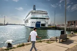 Schip voor statushouders blijft open, ondanks signalen van kindermisbruik en radicalisering